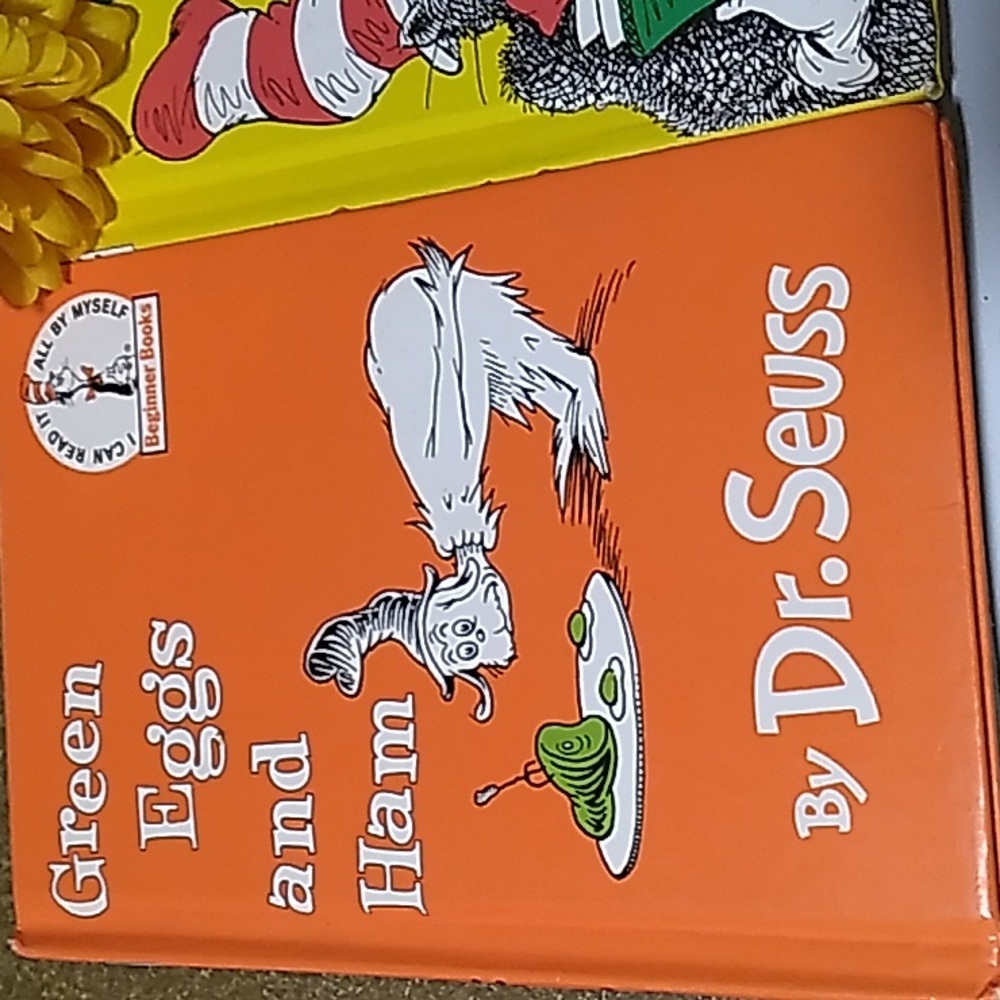 Dr. Seuss- 2 Vintage books- "Green Eggs & Ham" & "I Can Read With My Eyes Shut" - Picture 2 of 13